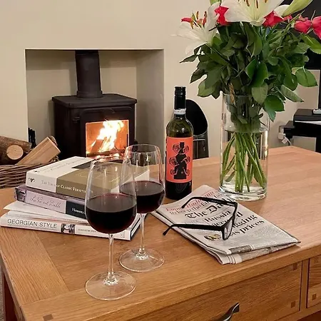 Norwood * Kirkby Lonsdale